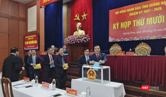 100% đại biểu HĐND tỉnh Quảng Nam đã biểu quyết đồng ý bãi nhiệm chức danh Phó Chủ tịch UBND tỉnh Quảng Nam đối với ông Trần Văn Tân.