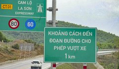 Cao tốc La Sơn - Cam Lộ.
