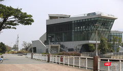 Ddự án nhà hàng, bến du thuyền trên đường Bạch Đằng (phường Hải Châu) liên quan đến vụ án Phan Văn Anh Vũ.