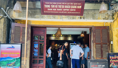 Máy bán vé tàu hoả tự động được đặt tại Văn phòng Trung tâm Hỗ trợ Du khách tỉnh Quảng Nam (số 49 Phan Châu Trinh, TP Hội An)