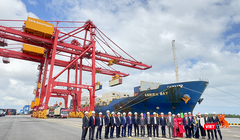 Sáng 3/2, lãnh đạo UBND tỉnh Quảng Nam và Tập đoàn Thaco khánh thành bến tàu 5 vạn tấn và xuất chuyến hàng đầu năm Ất Tỵ đi Trung Đông và Ấn Độ.