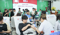 Hơn 350 đơn vị máu được hiến trong Ngày hội lần thứ 42 tại Đại học Đông Á.
