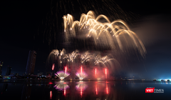 Màn pháo hoa mãn nhãn của đội Phần Lan trong đêm khai mạc DIFF 2025.