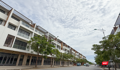 Cận cảnh khu shophouse ở Đà Nẵng vắng chủ nhà lẫn người thuê.