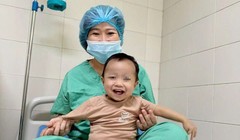 Bé V.Q.H. (15 tháng tuổi) mạnh khoẻ sau ca ghép gan.