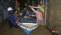 Người dân Đà Nẵng trắng đêm sơ tán vì bão số 1