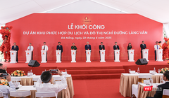 Phó thủ tướng Thường trực Nguyễn Hoà Bình cùng lãnh đạo bộ ngành, địa phương bấm nút khởi công dự án.
