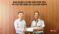 Ngày 4/8, Ban quản lý bán đảo Sơn Trà và các bãi biển du lịch Đà Nẵng đã biểu dương, khen thưởng anh Phan Thanh Trinh, Tổ trưởng Tổ công tác số 2 và anh Phạm Nhữ Đông, nhân viên cùng tổ thuộc Đội quản lý trật tự du lịch biển, vì đã có hành động kịp thời, hỗ trợ du khách người Úc tìm lại tài sản thất lạc tại biển Cửa Đại, Hội An.