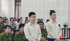 Bị cáo Lê Trọng Linh (36 tuổi, quê Thanh Hóa) và Trương Quốc Thái (39 tuổi, quê Bến Tre) tại toà.