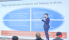 Tiến sĩ Masamu Kamaga, Cựu Chủ tịch Viện Công nghệ Kirirom (Nhật Bản) tại hội thảo khoa học quốc tế chuyên đề “Nâng cao hoạt động chuyển đổi số ở thành phố Đà Nẵng” vừa diễn ra ngày 30/9.