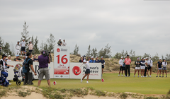 Việc đăng cai các giải đấu quốc tế góp phần thúc đẩy du lịch golf tại Đà Nẵng. (trong ảnh Giải đấu Nữ nghiệp dư châu Á - Thái Bình Dương tổ chức tại Hoiana Shores Golf Club). Nguồn: Vietnam Golf Assocation.