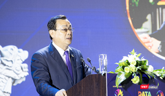 Ông Nguyễn Trùng Khánh, Cục Trưởng Cục Du lịch Quốc gia phát biểu tại hội thảo chuyên đề “Định hướng phát triển du lịch Đà Nẵng trong giai đoạn mới”.