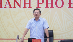 Phó Chủ tịch UBND thành phố Đà Nẵng Trần Nam Hưng yêu cầu theo dõi sát thực tế, chủ động cho học sinh nghỉ học theo phương án.