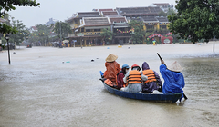 Mưa lớn trở lại, cảnh báo Đà Nẵng có nơi ngập sâu đến hơn 3 mét