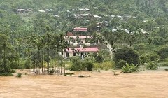 Bắc Trà My, tỉnh Quảng Nam cuối tháng 10/2021, lũ đang lên nhanh ở các huyện miền núi của tỉnh này. Trong ảnh là một trường học vừa được xây dựng lại sau những cơn lũ khủng khiếp năm 2020. Ảnh CTV.