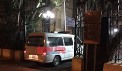 Xe khám nghiệm chạy vào Bộ Giao thông vận tải làm việc 