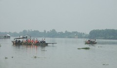 Một bến phá chở khách trên sông Đồng Nai. Ảnh: TL.