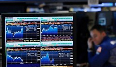 Trạm dữ liệu của Bloomberg bị ngừng hoạt động trong vài tiếng đồng hồ, làm ảnh hưởng đến hoạt động tài chính từ London cho đến Hong Kong. Ảnh. Reuters.