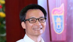 Phó thủ tướng Vũ Đức Đam giao lưu với sinh viên Nhân văn sáng 15/9.