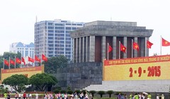 Tòa nhà "pháo đài" ở 8B Lê Trực