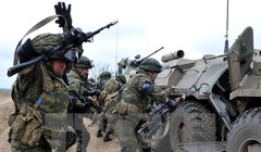 Binh sỹ Nga tham gia một cuộc diễn tập. (Nguồn: AFP/TTXVN)