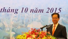 Thủ tướng Nguyễn Tấn Dũng tại hội nghị ngành ngoại giao sáng nay. Ảnh: Việt Anh