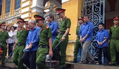 “Những người tham nhũng, về hưu cũng phải tử hình”