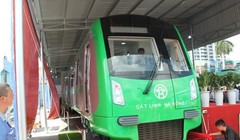 Đầu đoàn tàu Cát Linh - Hà Đông.