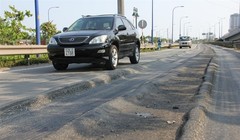 Nhiều tuyến đường ngàn tỷ vừa hoàn thành đã lún nứt, hỏng nghiêm trọng
