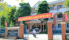 Trụ sở khang trang của huyện nghèo đòi xây trung tâm hành chinh 100 tỉ