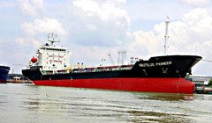 Tàu chở dầu MT Nautilus Pioneer đang bị giam ở Singapore được cho là của công ty cổ phần vận tải biển Anh Vũ - Ảnh: website Công ty Khai Nguyên