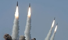 Tên lửa đạn đạo chiến thuật Iskander của Nga khai hỏa trong một cuộc tập trận