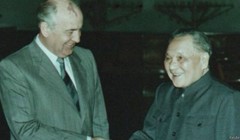 Đặng Tiểu Bình gặp gỡ Gorbachev