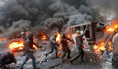 Sau bạo loạn, Ukraine chìm sâu vào khủng hoảng