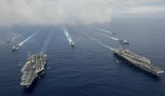 Hai cụm tác chiến tàu sân bay Stennis và Reagan tập trận chung trên biển Philippines gần đây
