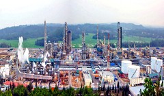 Nhà máy lọc dầu Dung Quất