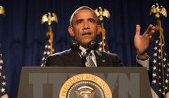 Tổng thống Mỹ Barack Obama phát biểu trước các nghị sỹ đảng Dân chủ tại thành phố Philadelphia ngày 30/1. (Nguồn: AFP/TTXVN)