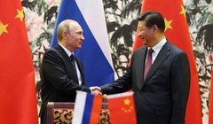 Nga và Trung Quốc đang thắt chặt quan hệ hơn bao giờ hết trong bối cảnh Moscow bị các cường quốc phương Tây bủa vây. 