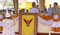 Thái tử Thái Lan Maha Vajiralongkorn và Vương phi Srirasmi tại Bangkok ngày 13/05/2014. Ảnh tư liệu REUTERS/Chaiwat Subprasom/Files