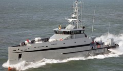 Tàu tuần biển lớp Metal Shark DEFIANT