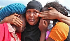 Người nhà của những nạn nhân thiệt mạng trong vụ thảm sát tại Kenya