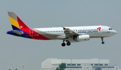 Một phi cơ Airbus A320 của Asiana Airlines. Ảnh: Plane Spotter.