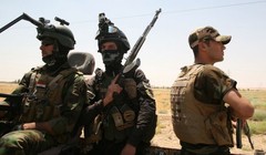 Binh sĩ Iraq tuần tra tại Ramadi.