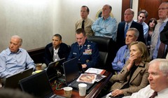 Tổng thống Obama và giới chức chóp bu trong chính quyền Mỹ trực tiếp theo dõi cuộc đột kích từ Nhà Trắng. Ảnh: BBC