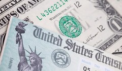 Trung Quốc vượt Nhật thành chủ nợ lớn nhất của Mỹ