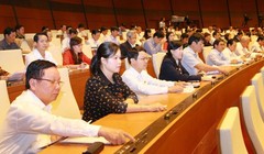 Việc bấm nút thông qua Luật Biểu tình có thể sẽ không thuộc về Quốc hội khóa 13