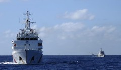 Tàu tuần duyên Trung Quốc trên Biển Đông. Ảnh: Reuters