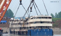 Bên trong con tàu chìm cùng hơn 400 người Trung Quốc