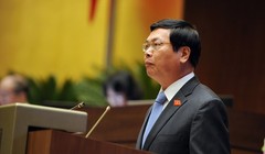 Bộ trưởng Vũ Huy Hoàng trả lời chất vấn chiều 11.6 - Ảnh: Ngọc Thắng