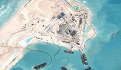 Tàu Trung Quốc hồi tháng 4 hoạt động tại bãi Chữ Thập thuộc quần đảo Trường Sa của Việt Nam. Ảnh: CSIS